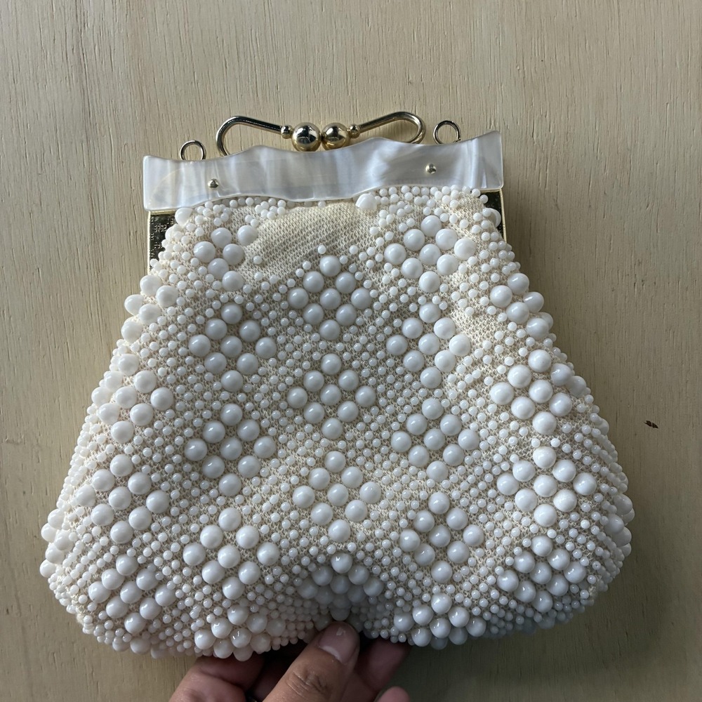 Vintage Clutch Bag Small White Beaded Kiss Lock Chain Strap Bridal Evening Purse